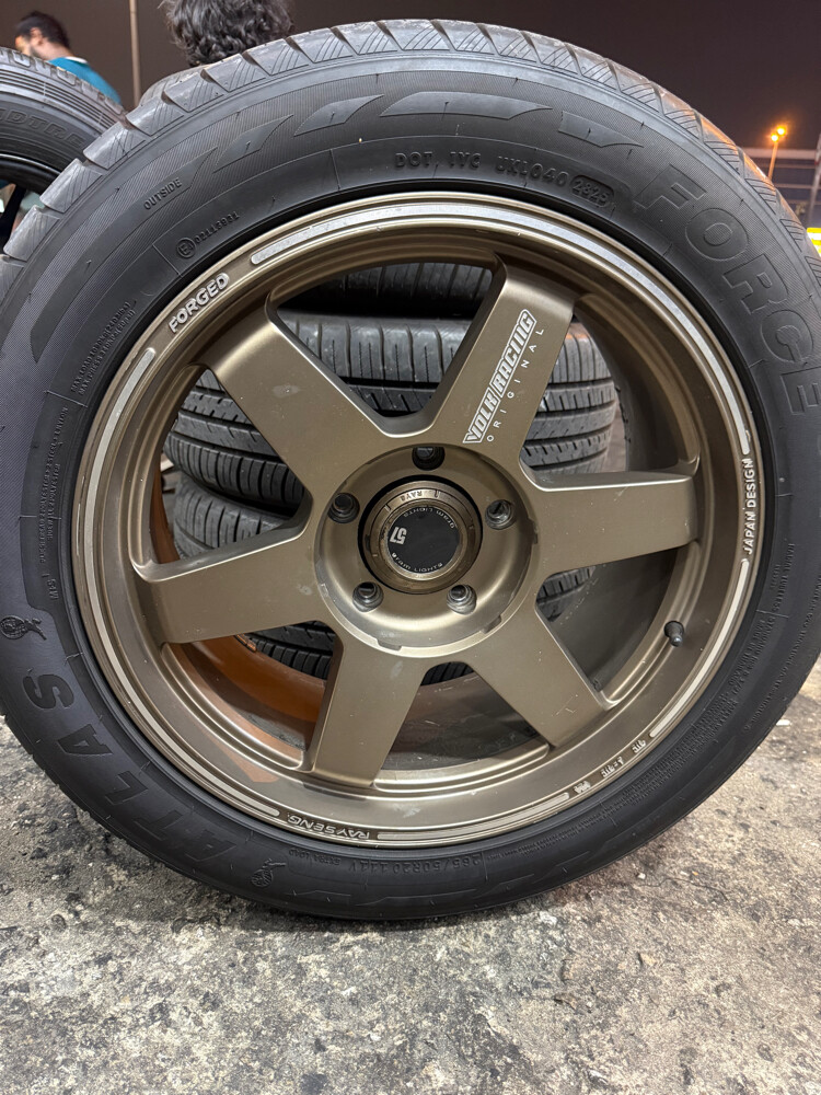 Rays rim with tire - 1