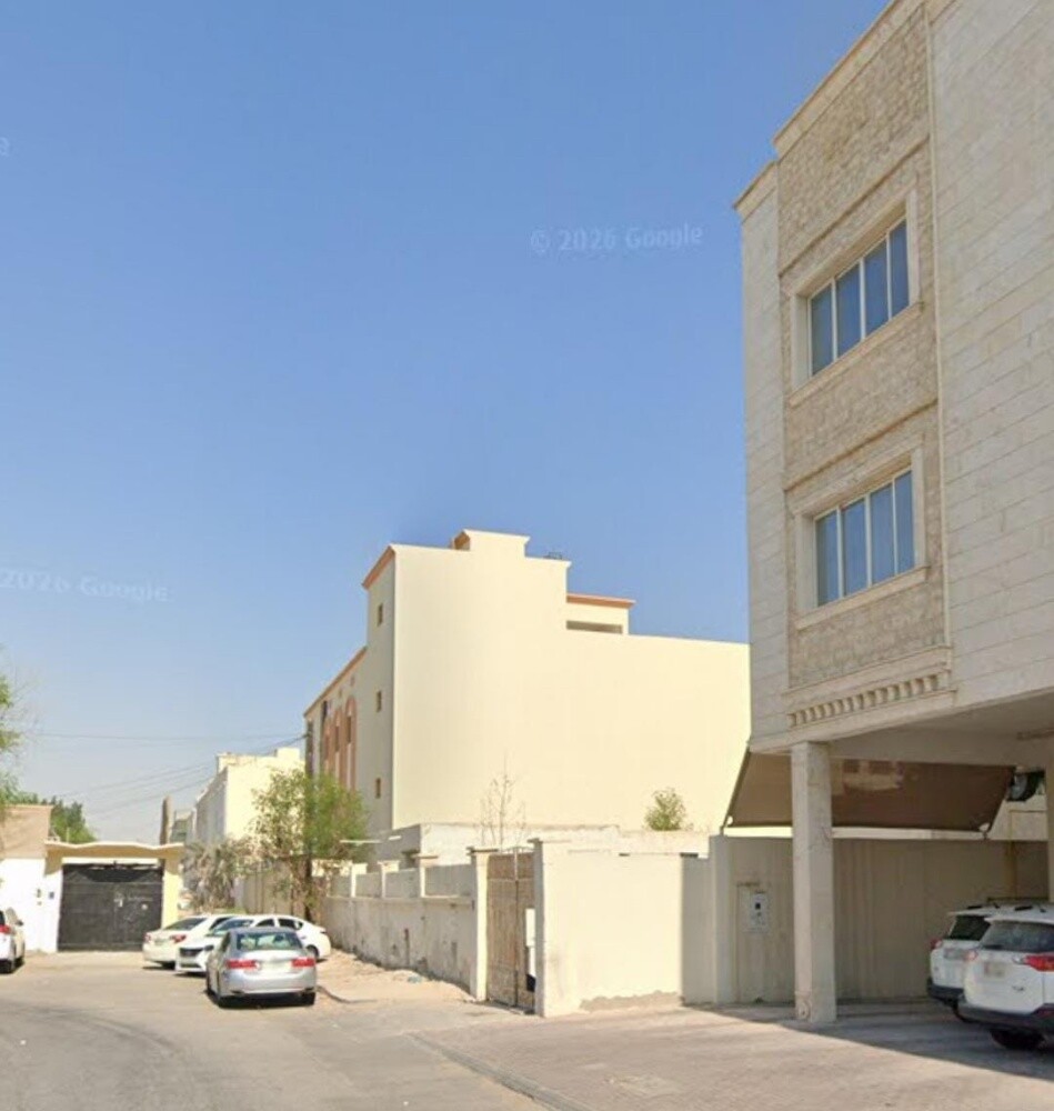 Traditional house for sale - 1