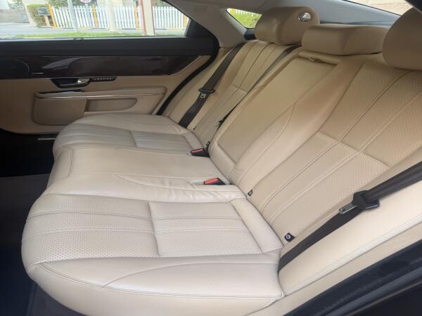 2013 Jaguar XJL - 10