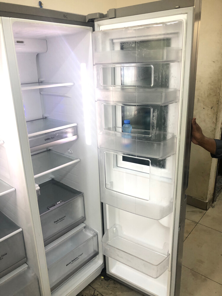 lG side by side door fridge for sal - 4