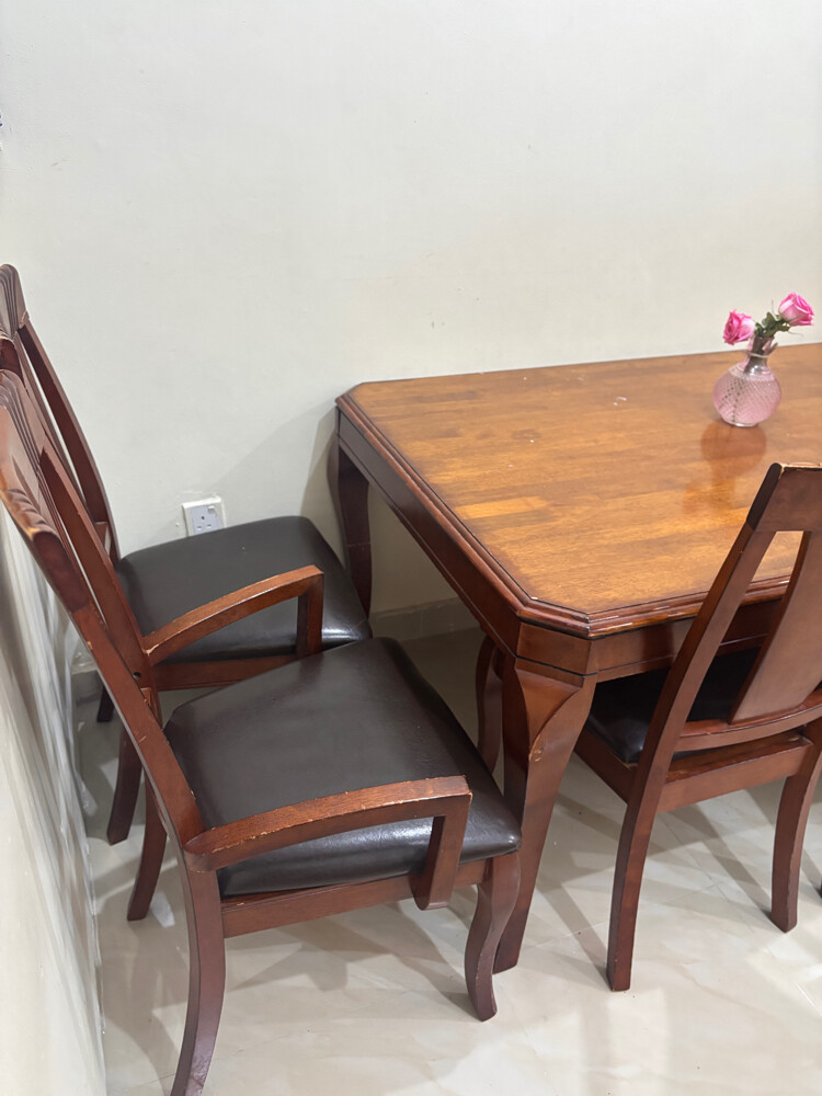 eating table - 3