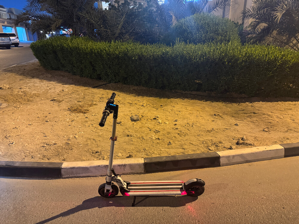 Electric Scooter White - 3