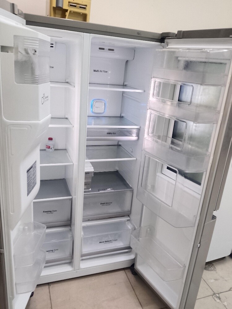 LG side by side refrigerator for sa - 4