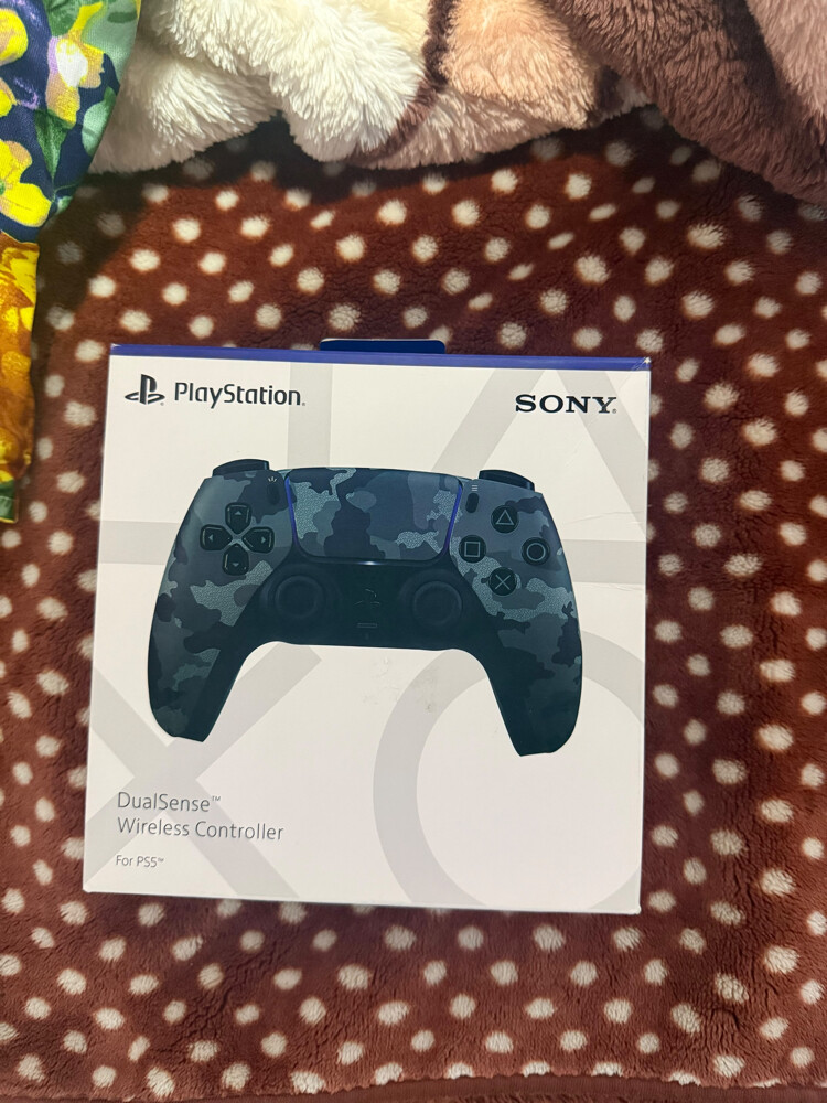 PS5 controller - 3
