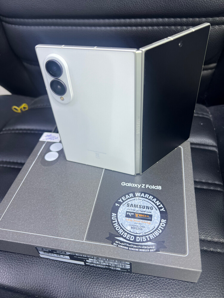 Galaxy Fold 8 2 days used - 1