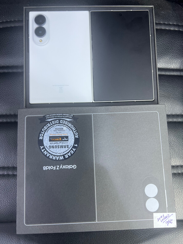 Galaxy Fold 8 2 days used - 4