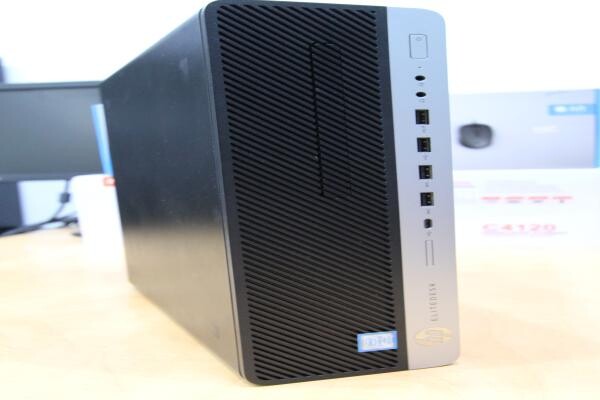 HP CORE i7-512GB SSD-22" MONITOR - 2