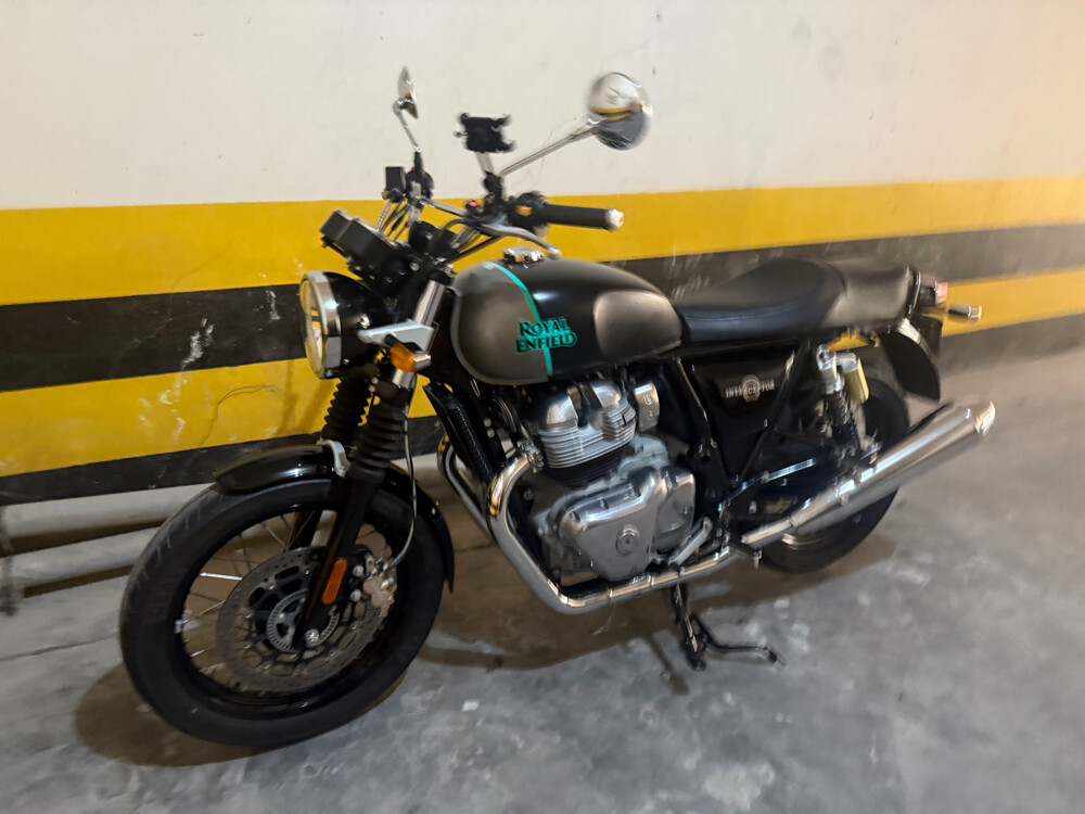 Interceptor 650 - 2