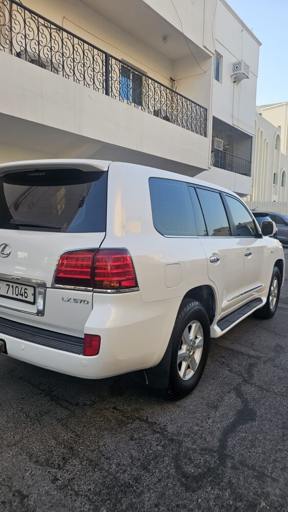 LEXUS LX 570 - 4