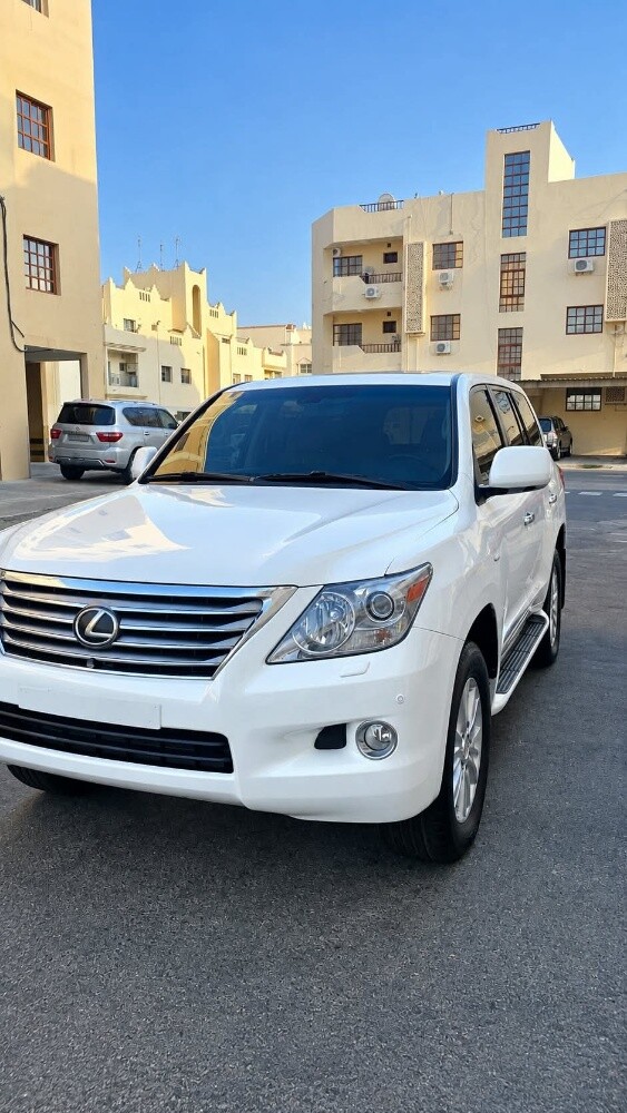 LEXUS LX 570 - 1