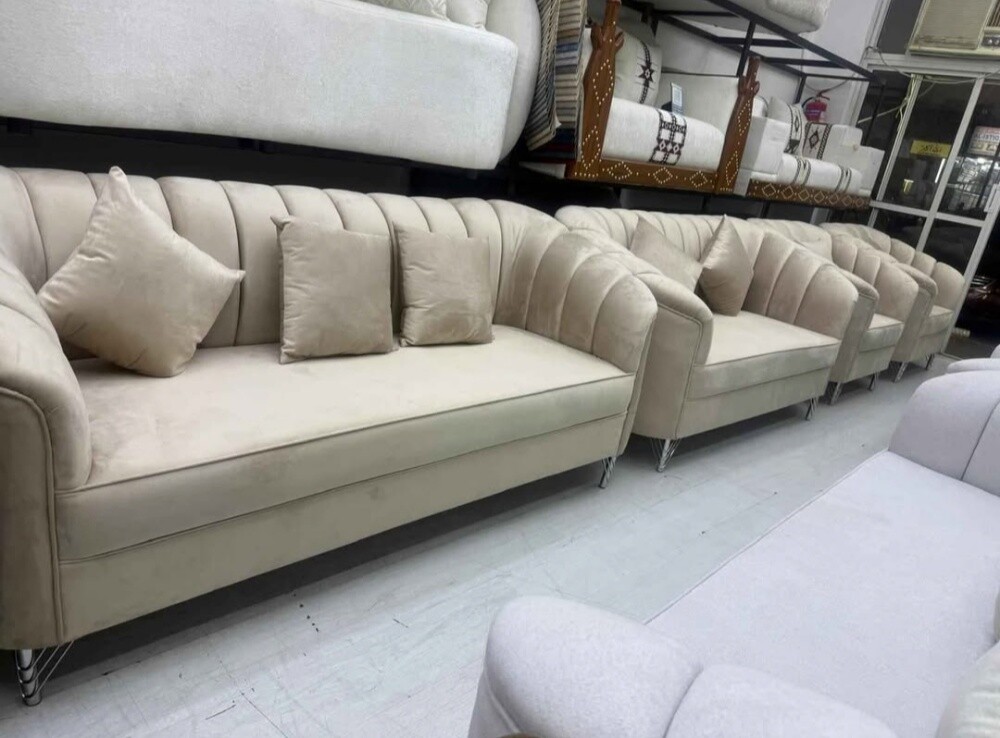 new sofa are mojils - 3