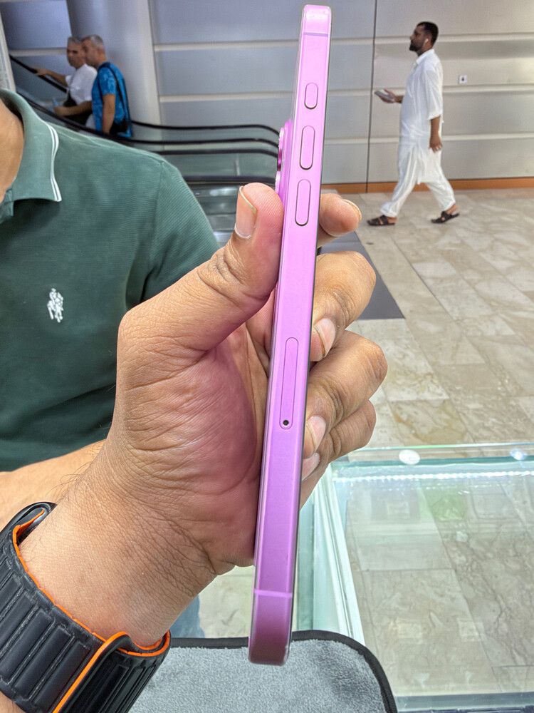 iPhone 16 Plus - 3