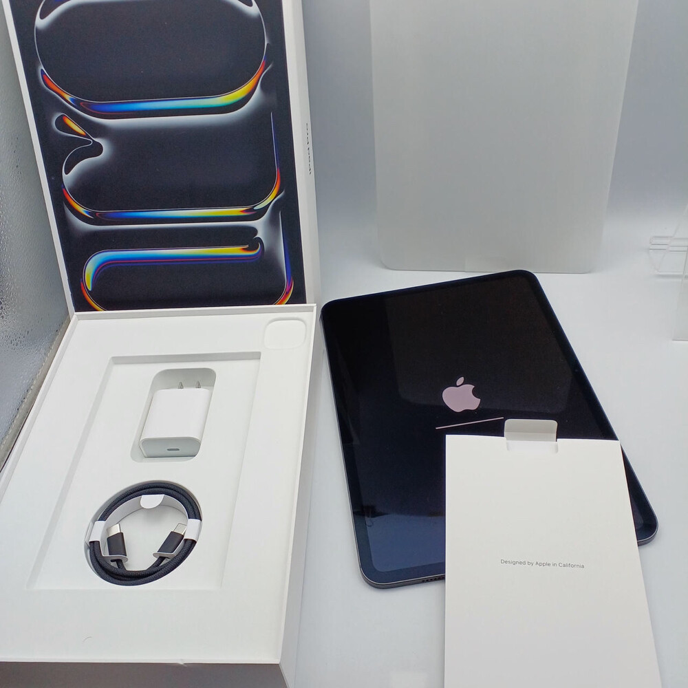 New Apple iPad Pro 13 inch 512GB M5 - 2