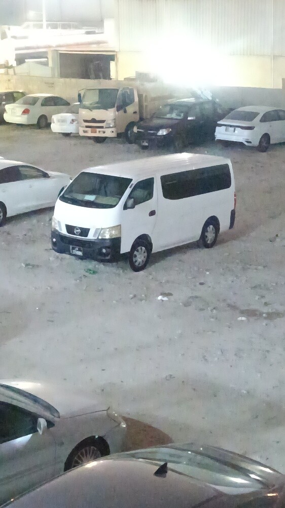 Nissan urvan - 1