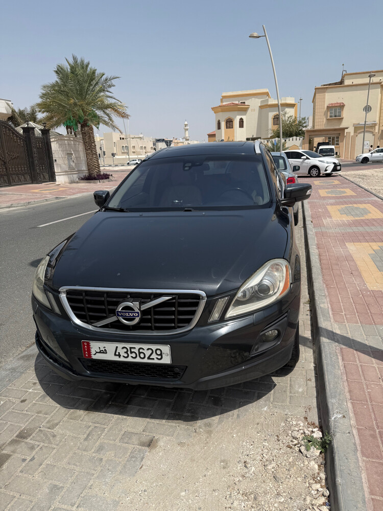 volvo XC 60 T6 model 2010 - 2