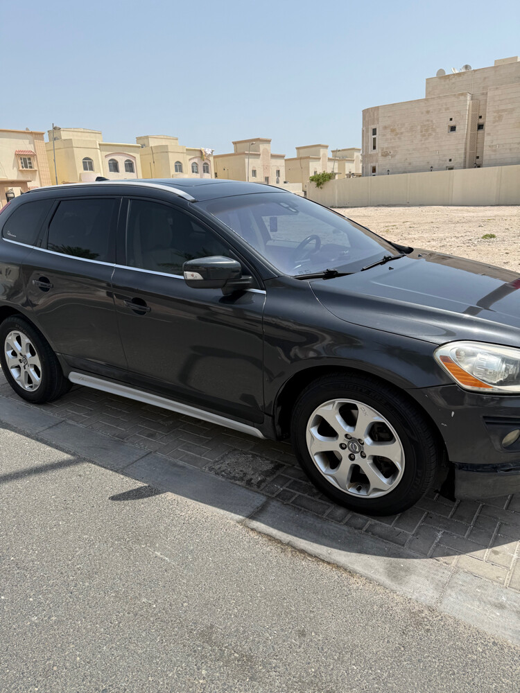 volvo XC 60 T6 model 2010 - 5