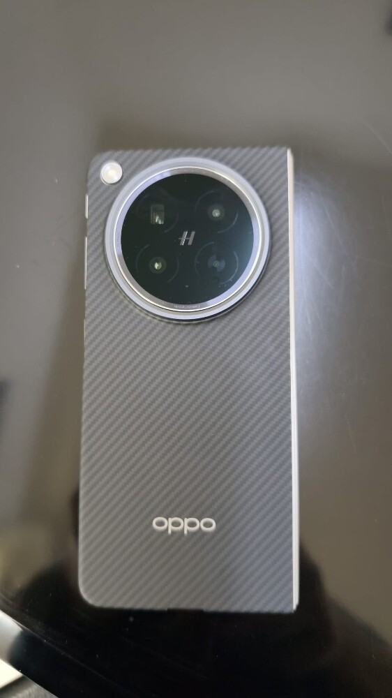 Oppo Find N 6 16/512 - 8