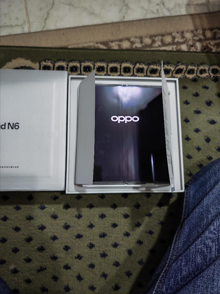 Oppo Find N 6 16/512 - 2