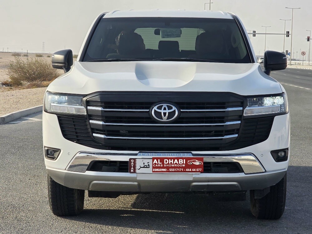 تويوتا جي اكس ابيض 2025 - 2