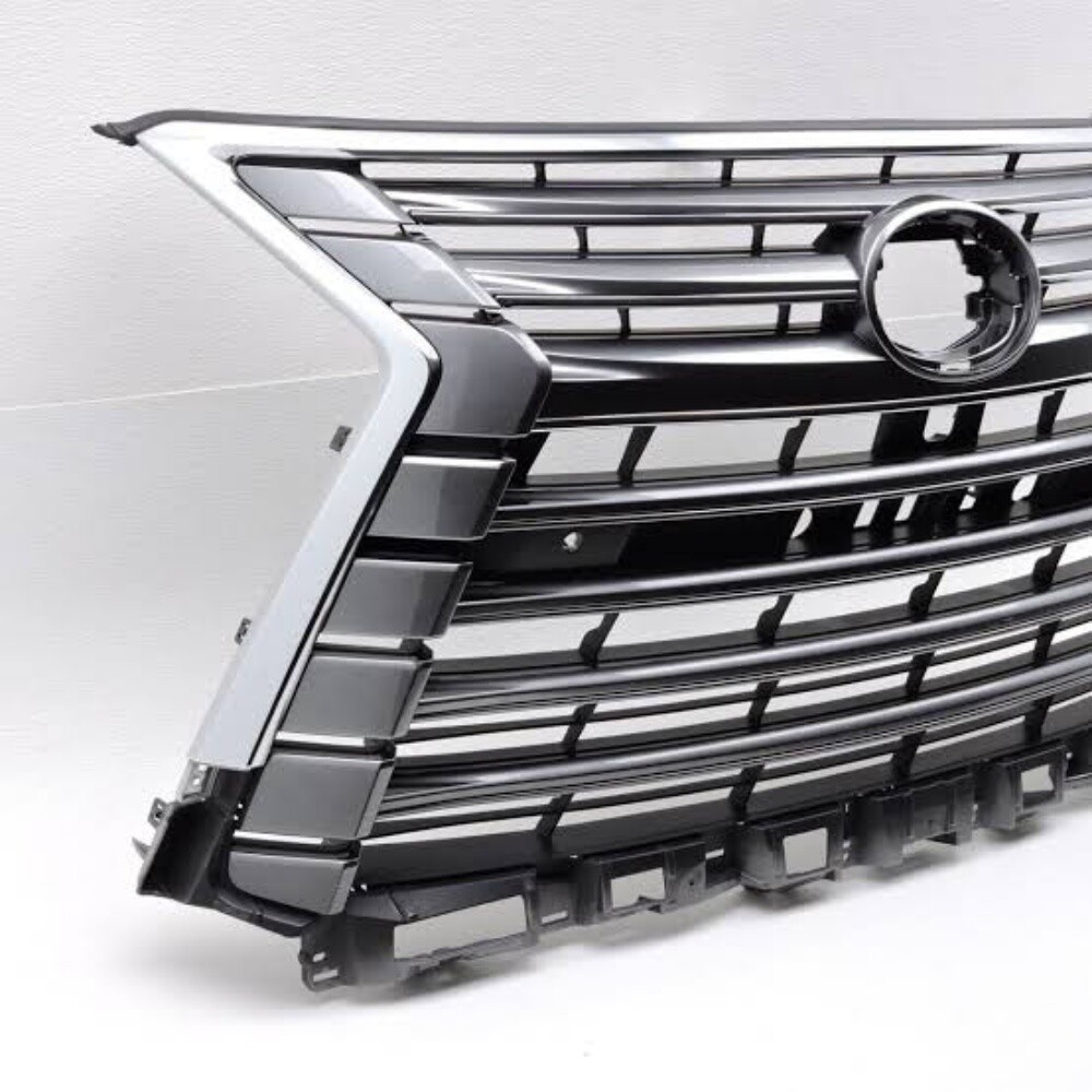 Lexus front bumper Grill - 2