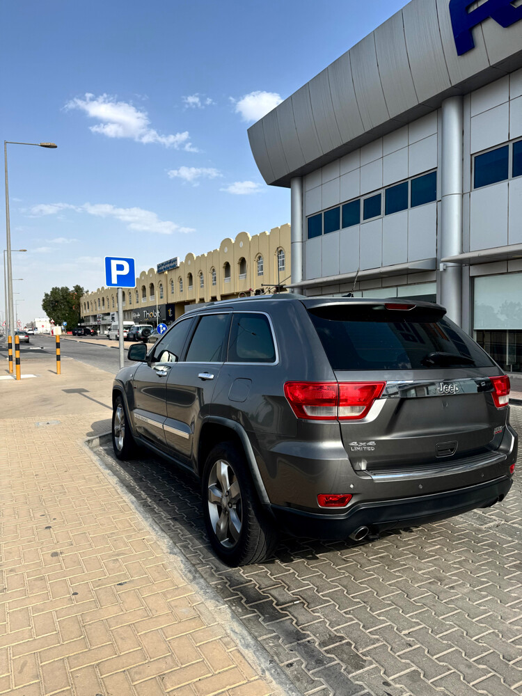 Jeep Grand Cherokee Limited Hemi - 1