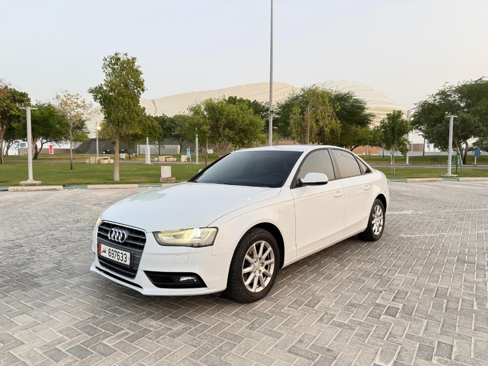 AUDI A4 - 1