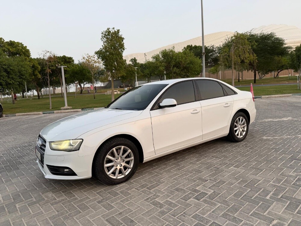 AUDI A4 - 8