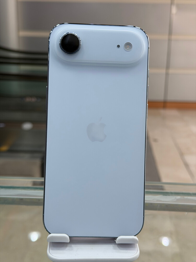 iPhone 17 Air - 2