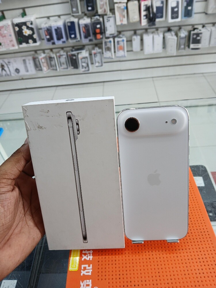 iPhone 17Air - 1