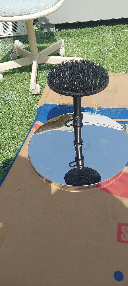 Falcon stand - 2