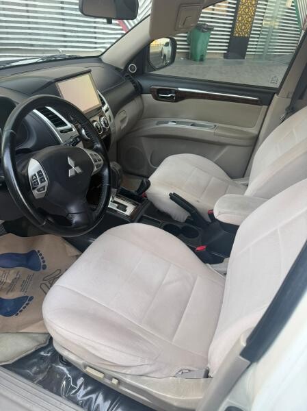 MITSUBISHI PAJERO SPORT 2014 182KM - 4