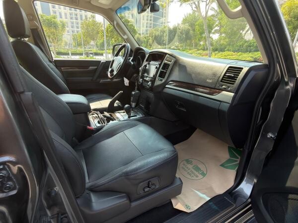 Pajero 3.8L Gold Edition - 13