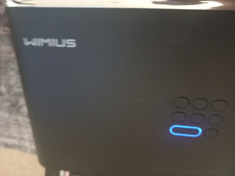 wimus projector Brand new urgent sa - 4