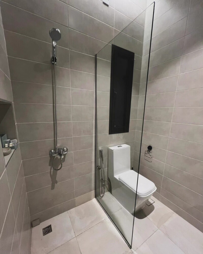 Shower Glass pratation - 5