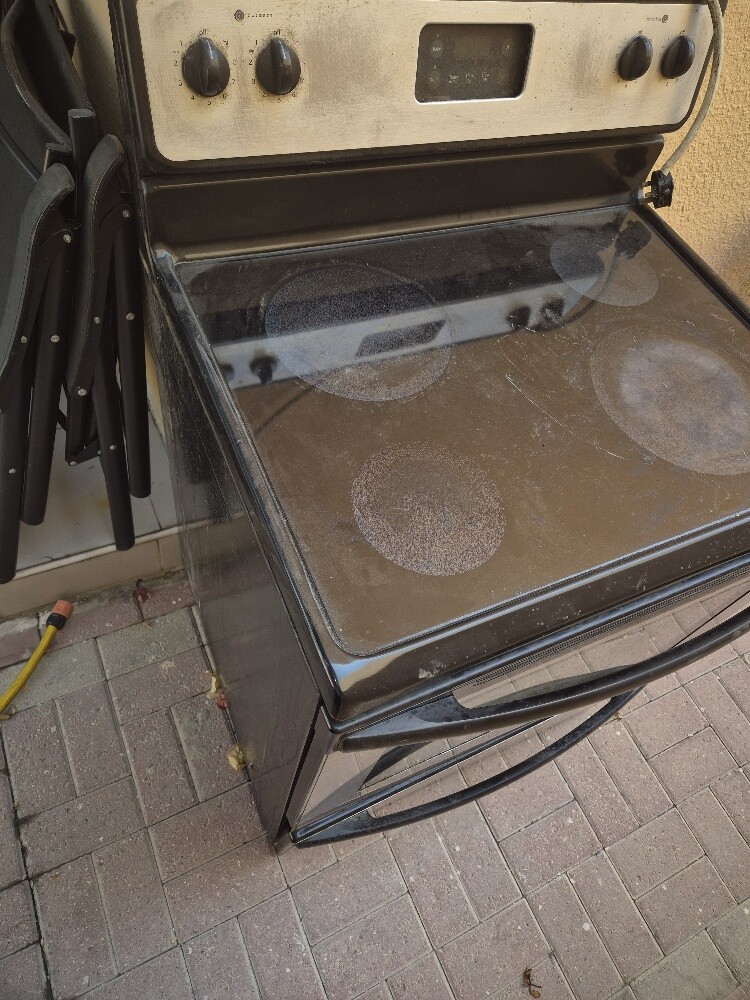 Fully Electric Oven and Cook - 2