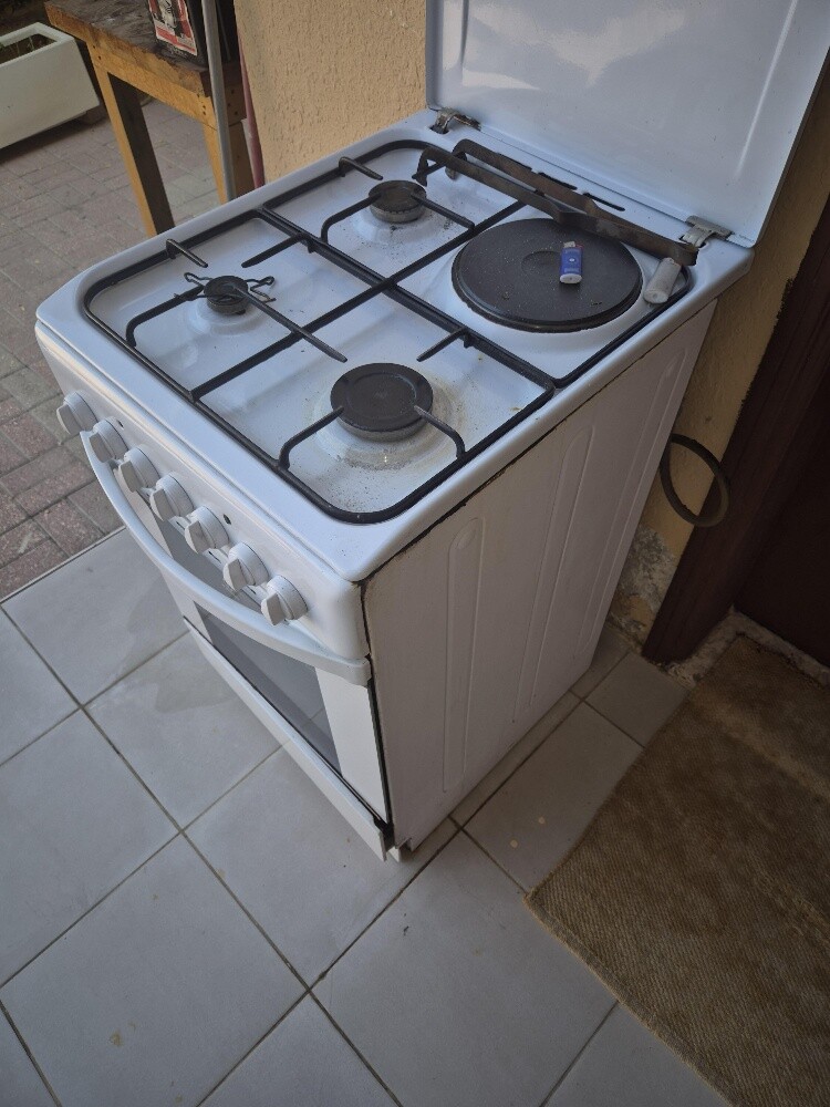 Electric and gas Oven and Cook - 2