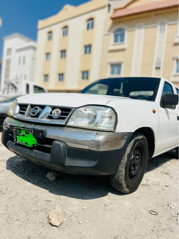 Nissan pikup for sell 2012 model - 2