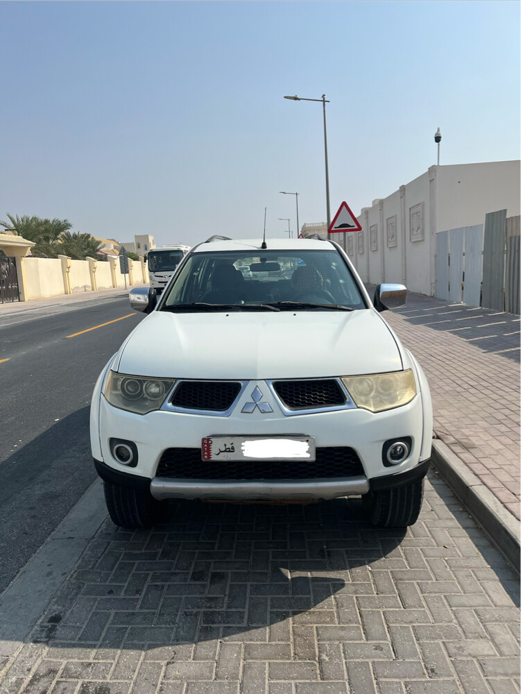 pajero sport 2010 - 6