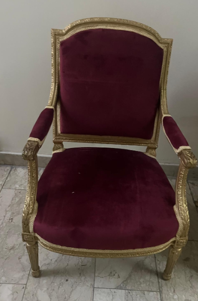 Royal chairs - 1