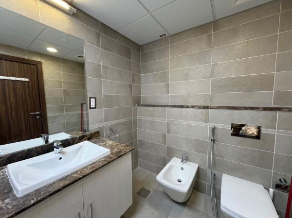 PRIME 1 BHK | GYM & POOL | BALCONY - 15