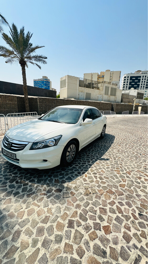 Honda Accord 2011 – For Sale - 3