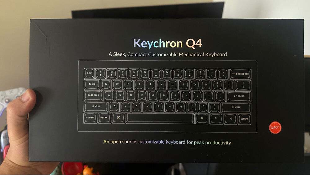Keychron Q4 Keyboard Bundle - 4