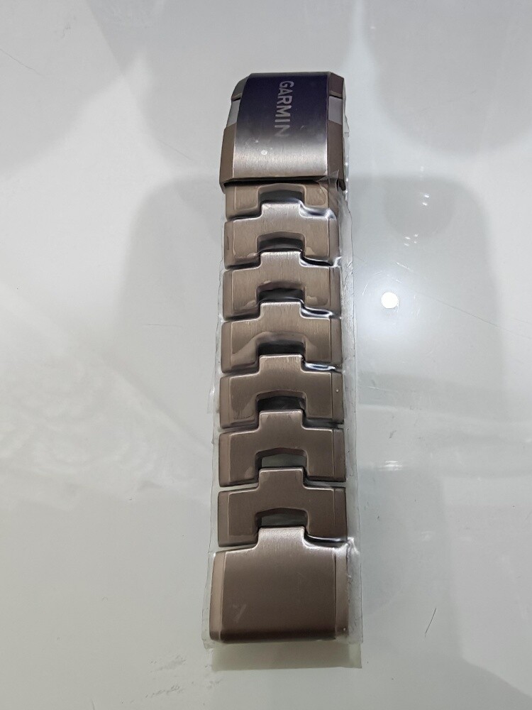 Garmin titanium 22mm strap - 2