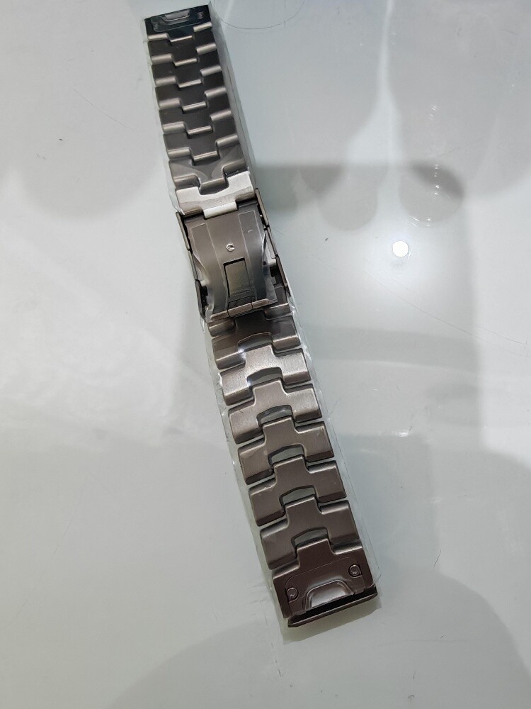 Garmin titanium 22mm strap - 4