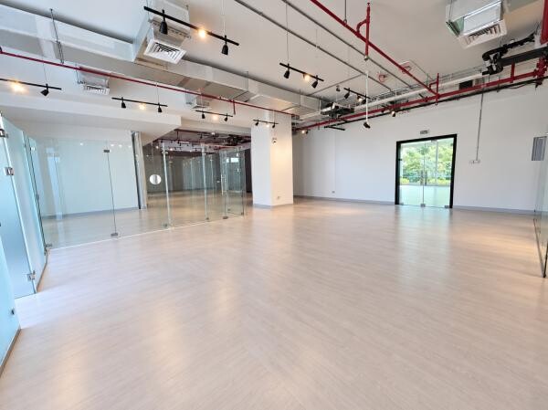 OFFICE FOR RENT LUSAIL MARINA - 1