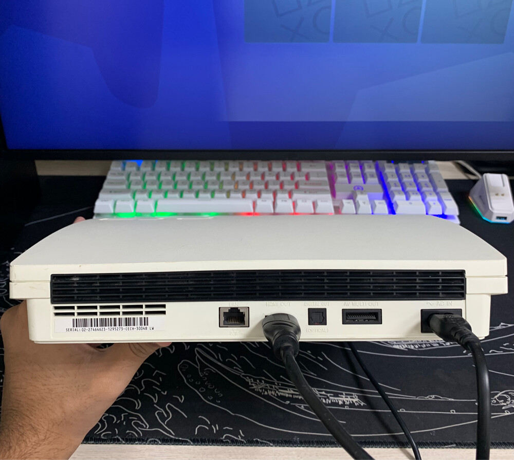 PS3 white excellent condition - 5