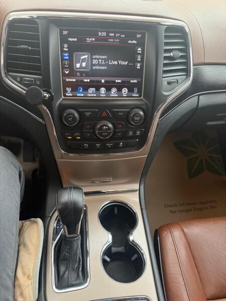 Jeep Grand Cherokee Summit V8 5.7 - 11