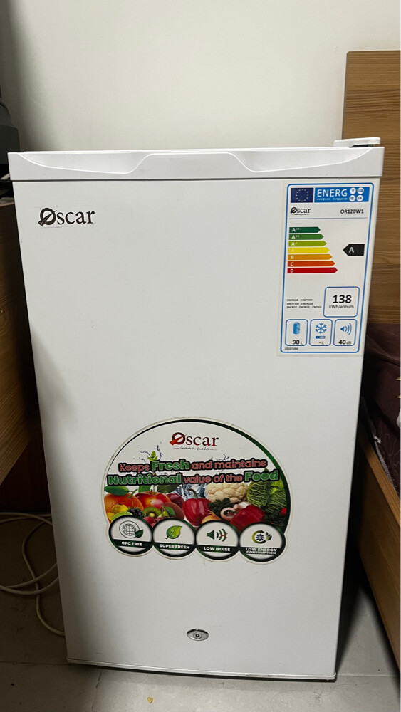 oscar mini fridge - 1