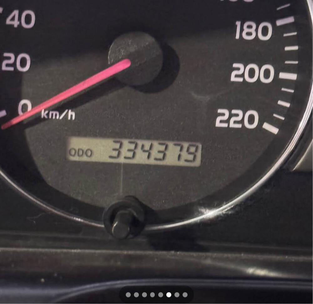 Land Cruiser 2005- call 31558239  - 9