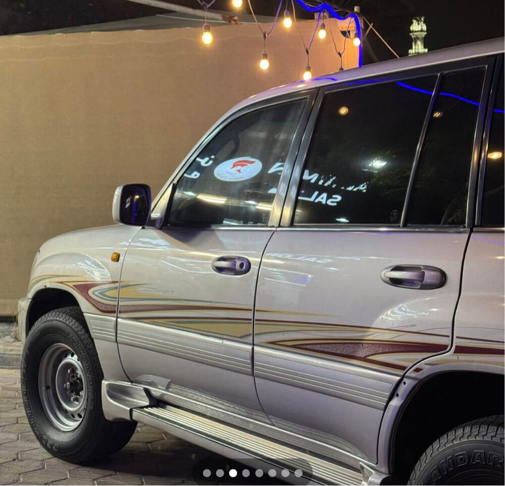 Land Cruiser 2005- call 31558239  - 3